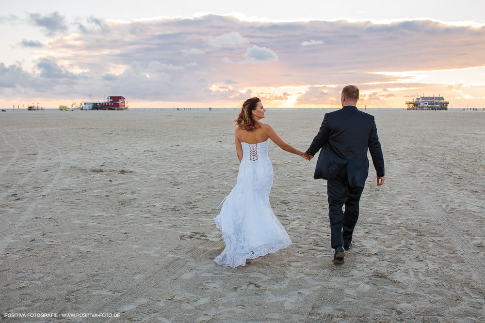 After-Wedding-Shooting Brautpaarshooting mit Olga und Alex in Sankt Peter-Ording an der Nordsee in Schleswig-Holstein - Hochzeitsfotografen Vitaly Nosov & Nikita Kret / Positiva Fotografie