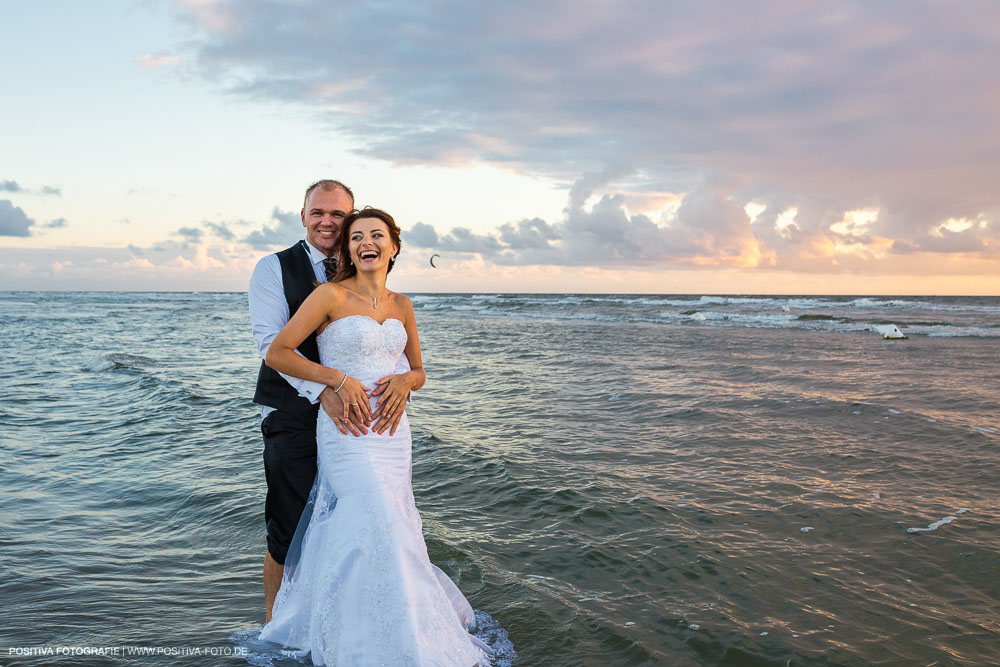 After-Wedding-Shooting Brautpaarshooting mit Olga und Alex in Sankt Peter-Ording an der Nordsee in Schleswig-Holstein - Hochzeitsfotografen Vitaly Nosov & Nikita Kret / Positiva Fotografie