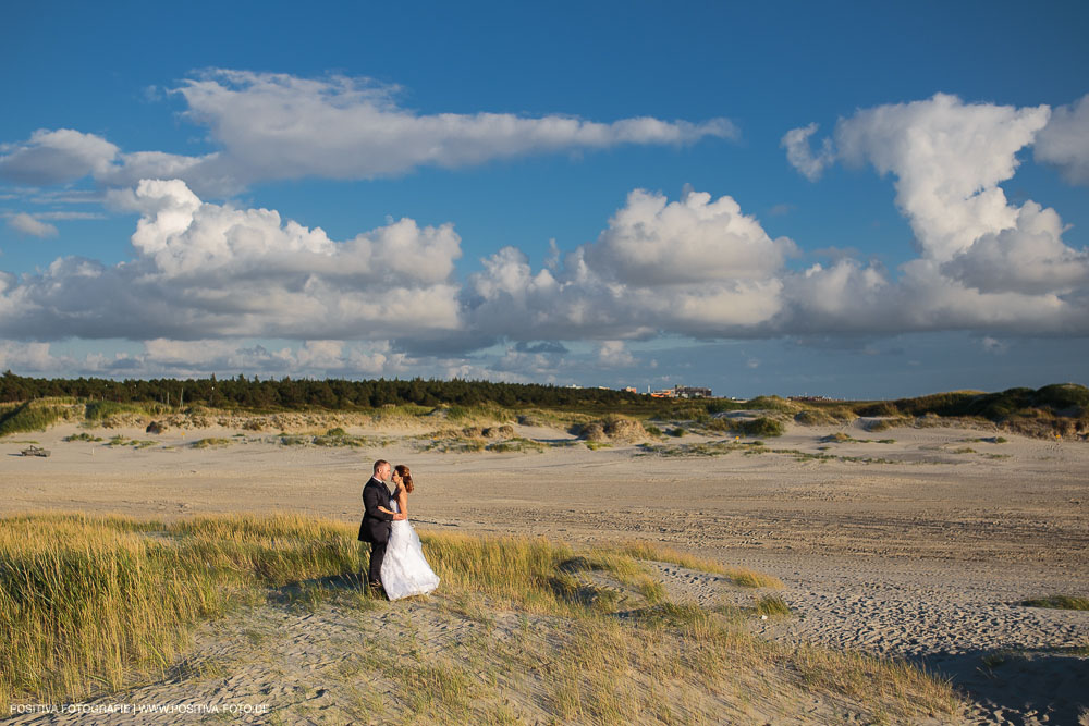 After-Wedding-Shooting Brautpaarshooting mit Olga und Alex in Sankt Peter-Ording an der Nordsee in Schleswig-Holstein - Hochzeitsfotografen Vitaly Nosov & Nikita Kret / Positiva Fotografie