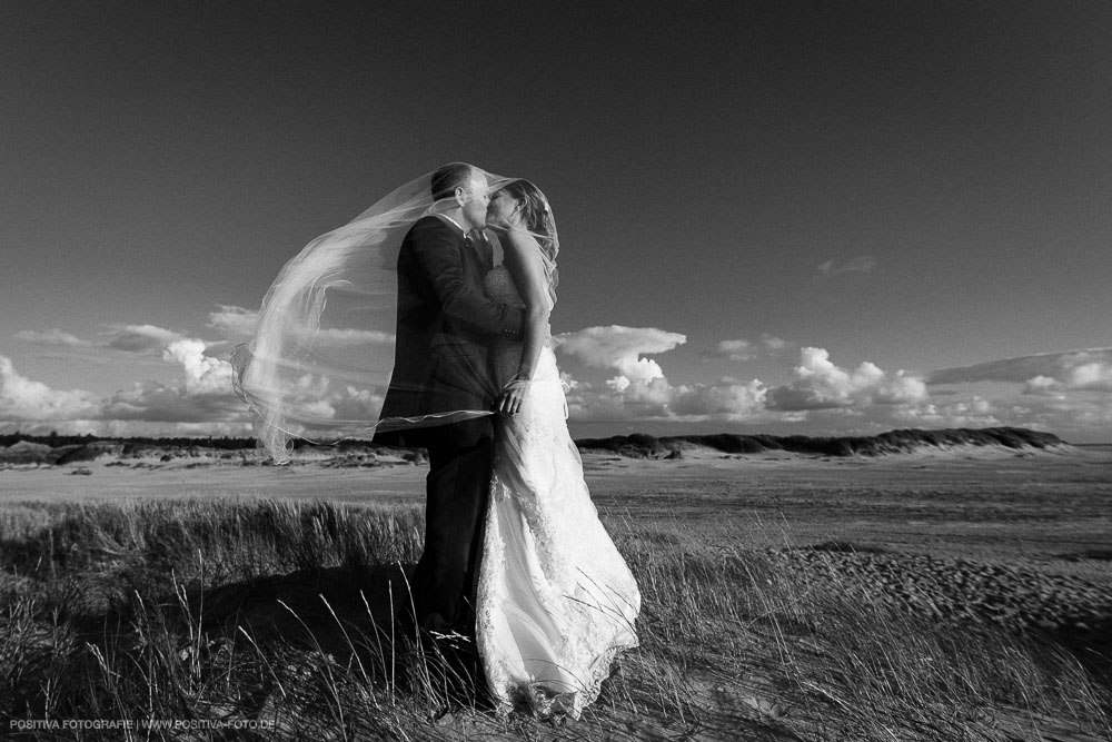 After-Wedding-Shooting Brautpaarshooting mit Olga und Alex in Sankt Peter-Ording an der Nordsee in Schleswig-Holstein - Hochzeitsfotografen Vitaly Nosov & Nikita Kret / Positiva Fotografie