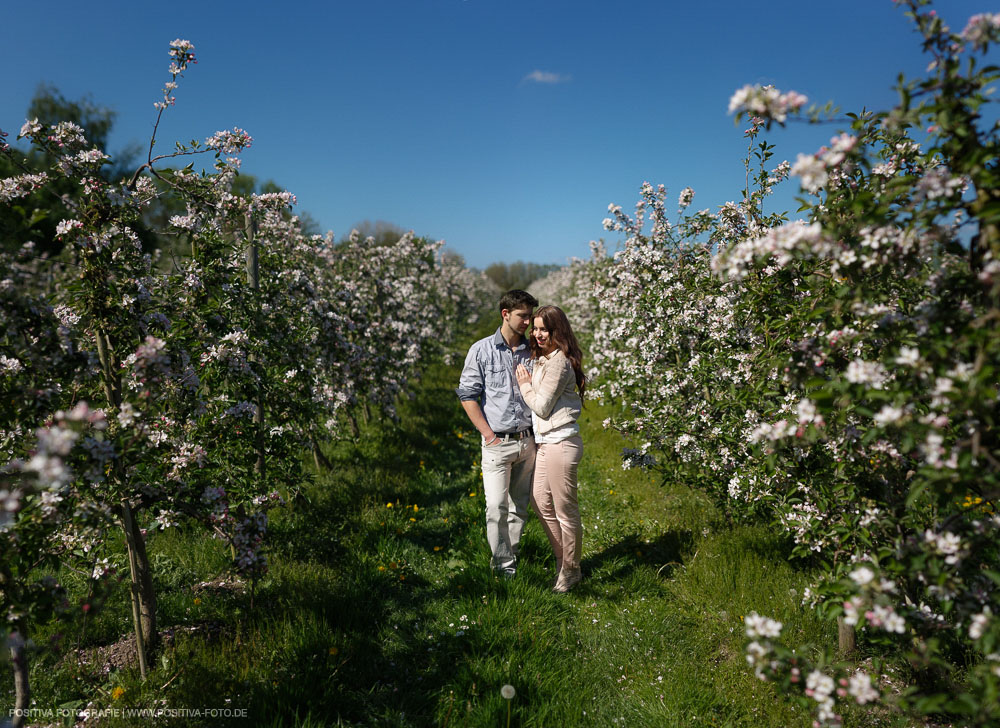 Fotoshooting mit Lusine und Dima im Alten Land - Vitaly Nosov & Nikita Kret - Positiva Fotografie