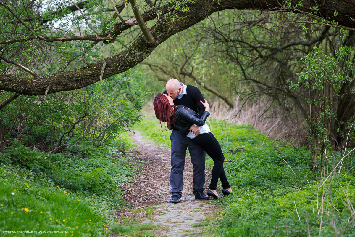 Fotoshooting, Engagementshooting mit Wladimir und Olga - Altes Land, Niedersachsen. Fotografen Vitaly Nosov und Nikita Kret / Positiva Fotografie