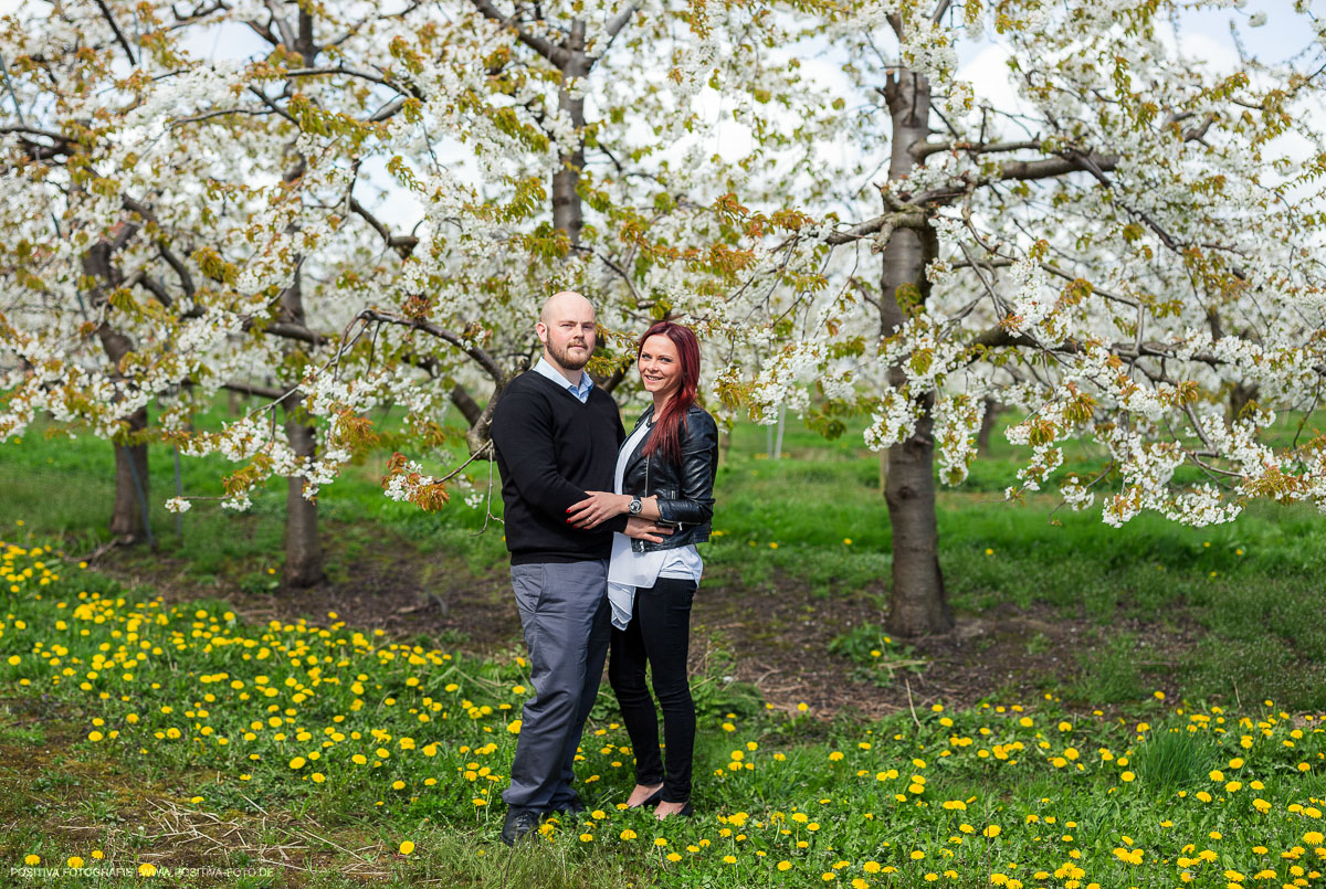 Fotoshooting, Engagementshooting mit Wladimir und Olga - Altes Land, Niedersachsen. Fotografen Vitaly Nosov und Nikita Kret / Positiva Fotografie