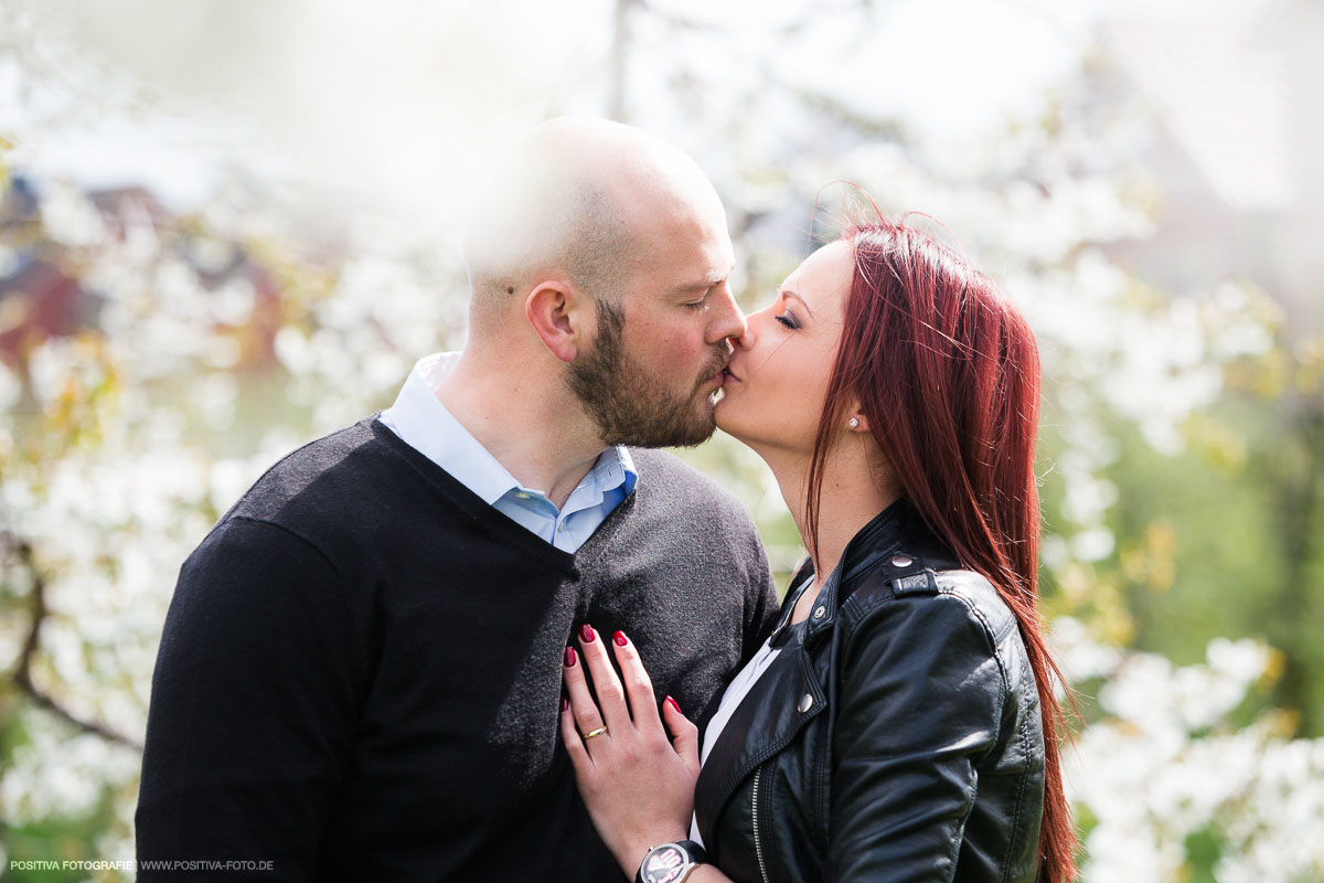 Fotoshooting, Engagementshooting mit Wladimir und Olga - Altes Land, Niedersachsen. Fotografen Vitaly Nosov und Nikita Kret / Positiva Fotografie