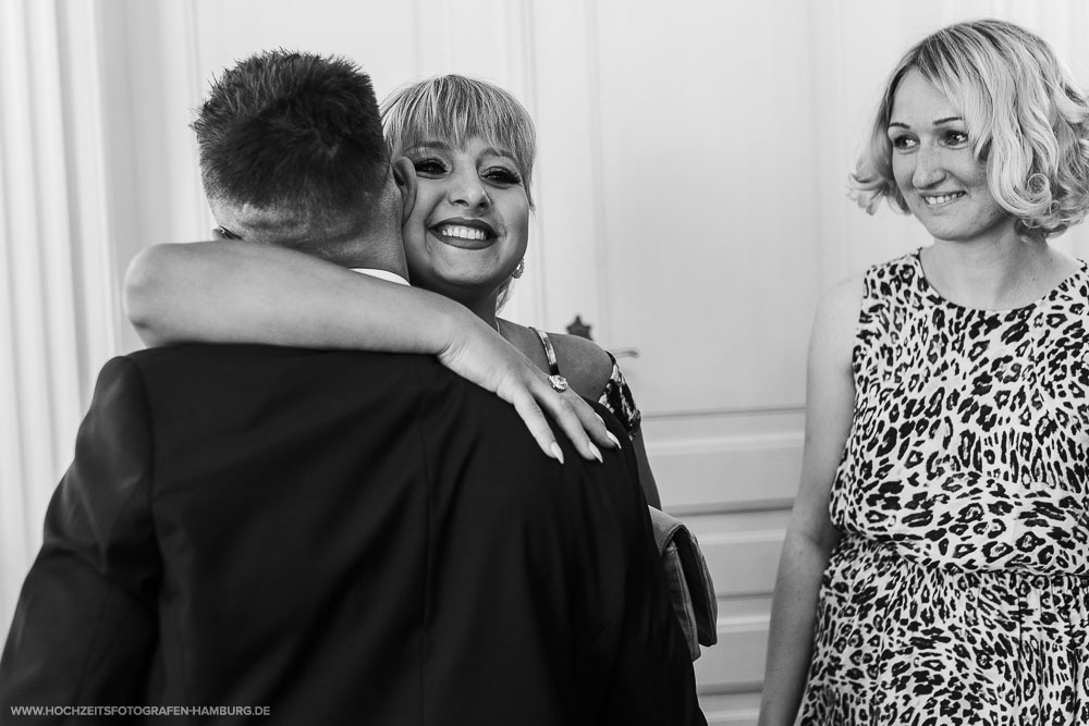 Standesamtliche Hochzeit von Alex und Anna in Lübeck / Vitaly Nosov & Nikita Kret - Hochzeitsfotografie