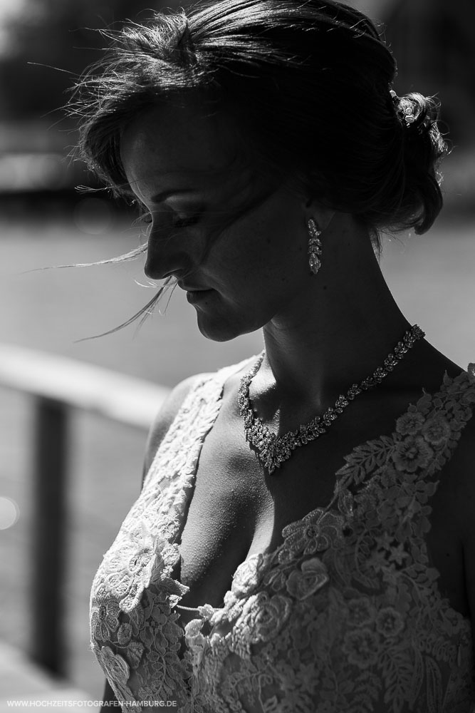 Hochzeit von Alex und Anna in Lübeck - Brautpaarshooting am Hemmelsdorfer See / Vitaly Nosov & Nikita Kret - Hochzeitsfotografie