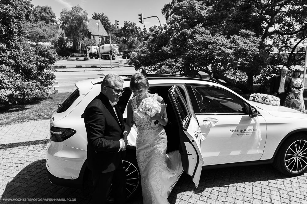 Standesamtliche Hochzeit von Alex und Anna in Lübeck / Vitaly Nosov & Nikita Kret - Hochzeitsfotografie