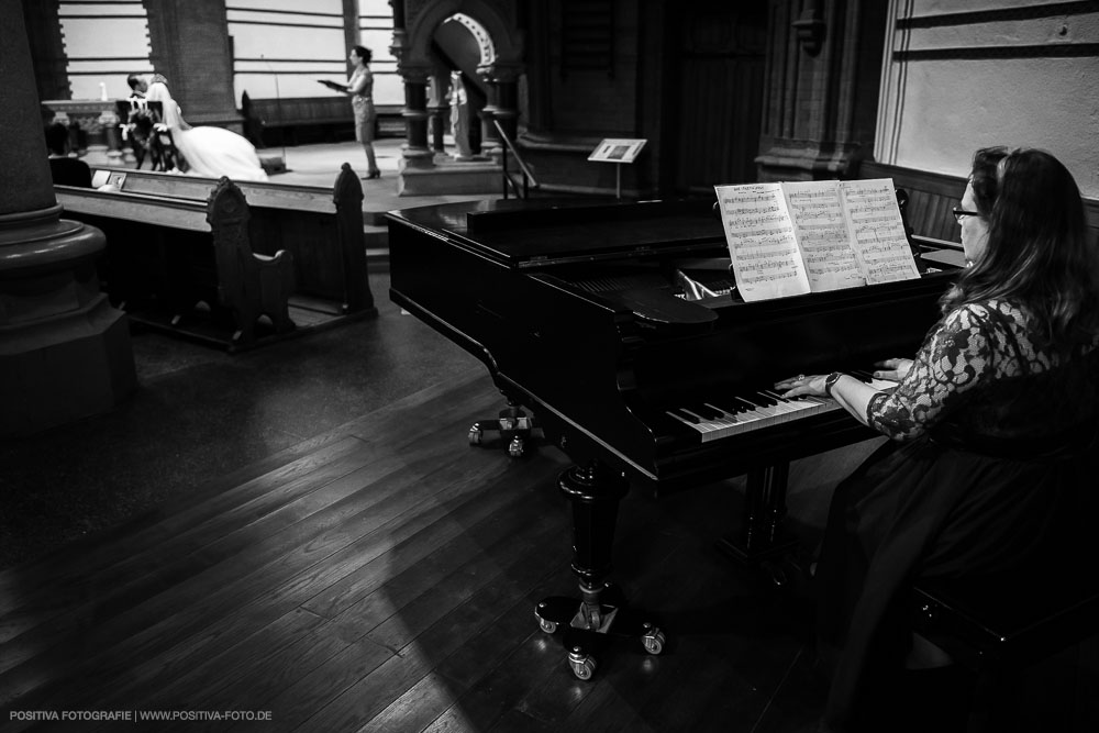 Hochzeitsfotografie: Hochzeit von Anna und Martin in St. Gerdrud-Kirche und Elb-Panorama in Hamburg / Vitaly Nosov & Nikita Kret - Hochzeitsfotograf Hamburg