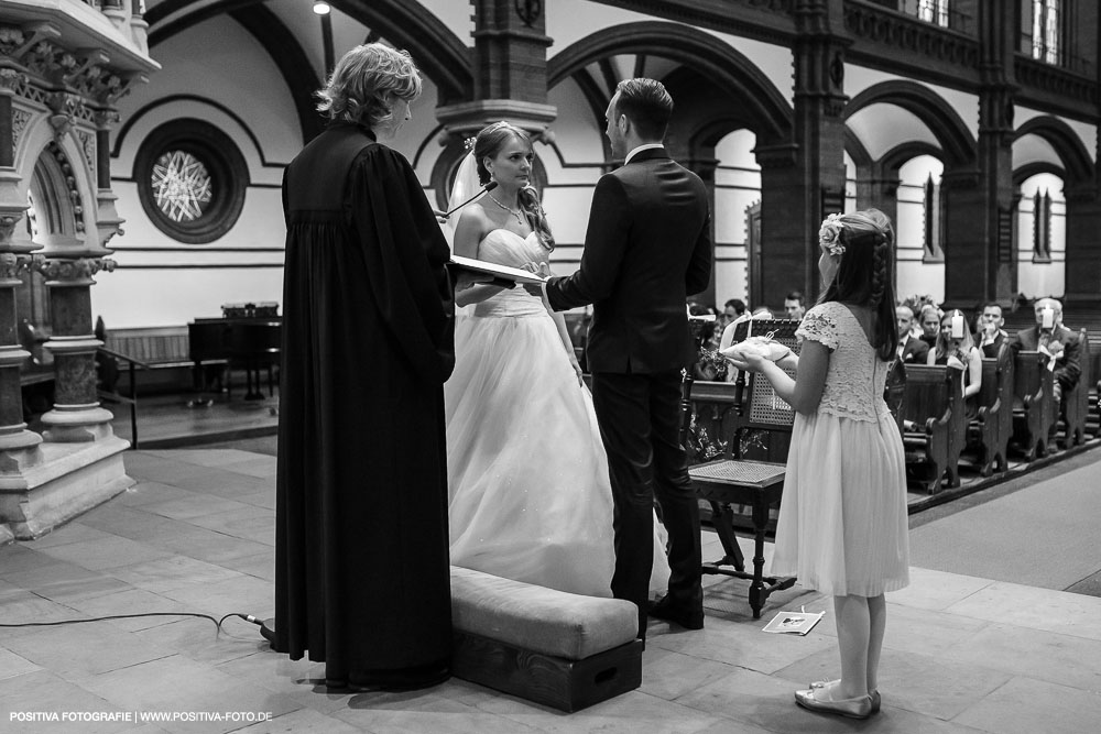 Hochzeitsfotografie: Hochzeit von Anna und Martin in St. Gerdrud-Kirche und Elb-Panorama in Hamburg / Vitaly Nosov & Nikita Kret - Hochzeitsfotograf Hamburg