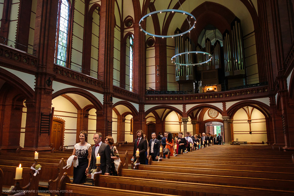 Hochzeitsfotografie: Hochzeit von Anna und Martin in St. Gerdrud-Kirche und Elb-Panorama in Hamburg / Vitaly Nosov & Nikita Kret - Hochzeitsfotograf Hamburg