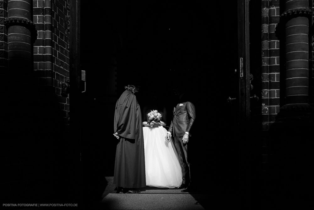 Hochzeitsfotografie: Hochzeit von Anna und Martin in St. Gerdrud-Kirche und Elb-Panorama in Hamburg / Vitaly Nosov & Nikita Kret - Hochzeitsfotograf Hamburg