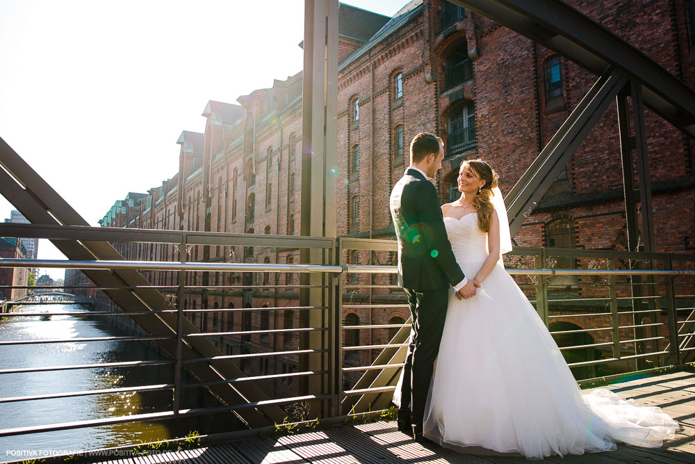 Hochzeitsfotografie: Hochzeit von Anna und Martin in St. Gerdrud-Kirche und Elb-Panorama in Hamburg / Vitaly Nosov & Nikita Kret - Hochzeitsfotograf Hamburg