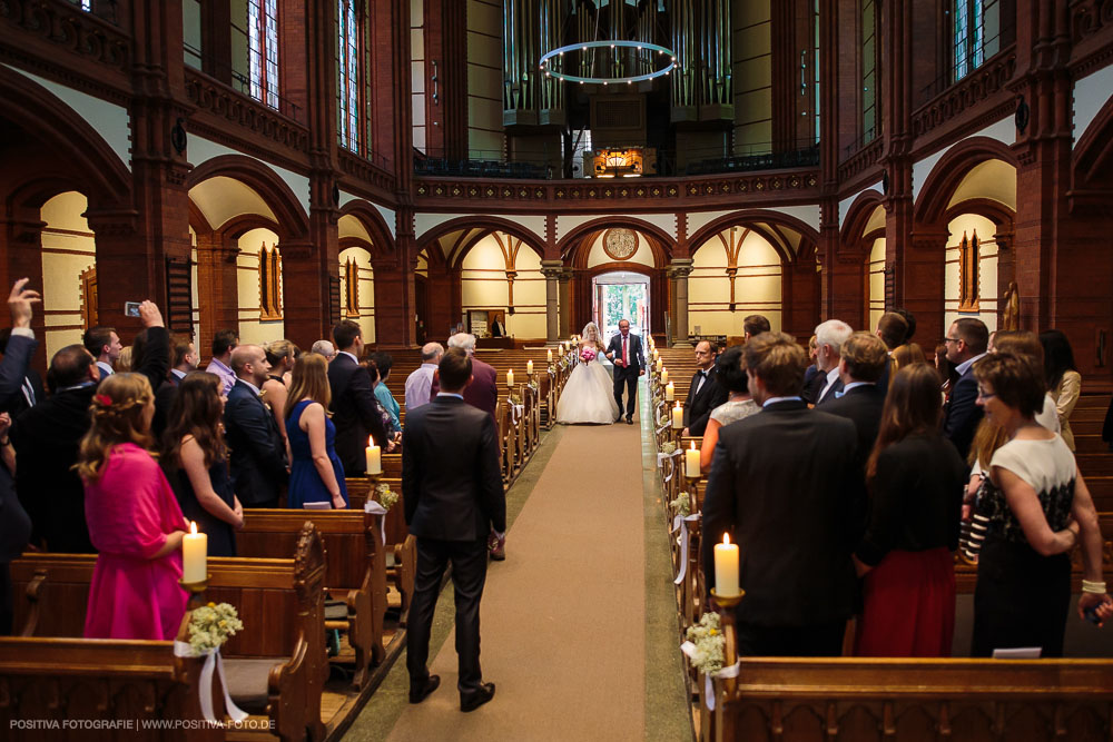 Hochzeitsfotografie: Hochzeit von Anna und Martin in St. Gerdrud-Kirche und Elb-Panorama in Hamburg / Vitaly Nosov & Nikita Kret - Hochzeitsfotograf Hamburg