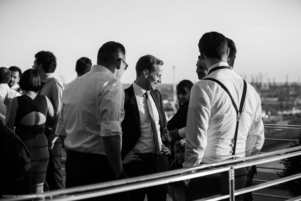 Hochzeitsfotografie: Hochzeit von Anna und Martin in St. Gerdrud-Kirche und Elb-Panorama in Hamburg / Vitaly Nosov & Nikita Kret - Hochzeitsfotograf Hamburg