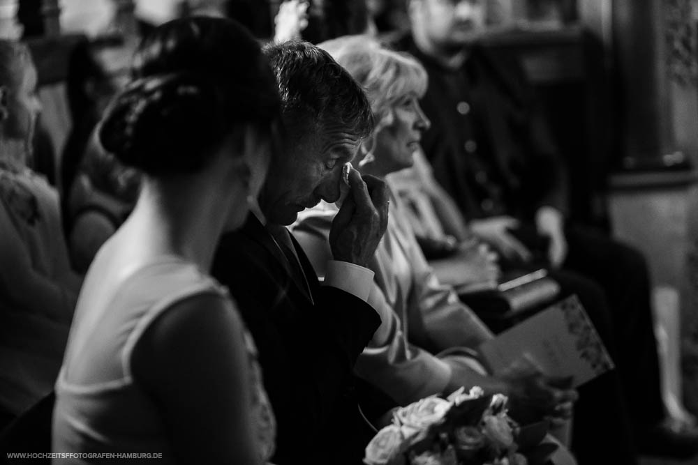 Hochzeit von Alex und Lidia, kirchchliche Trauung in der St.-Jürgen-Kapelle in Itzehoe / Vitaly Nosov & Nikita Kret - Hochzeitsfotograf Hamburg