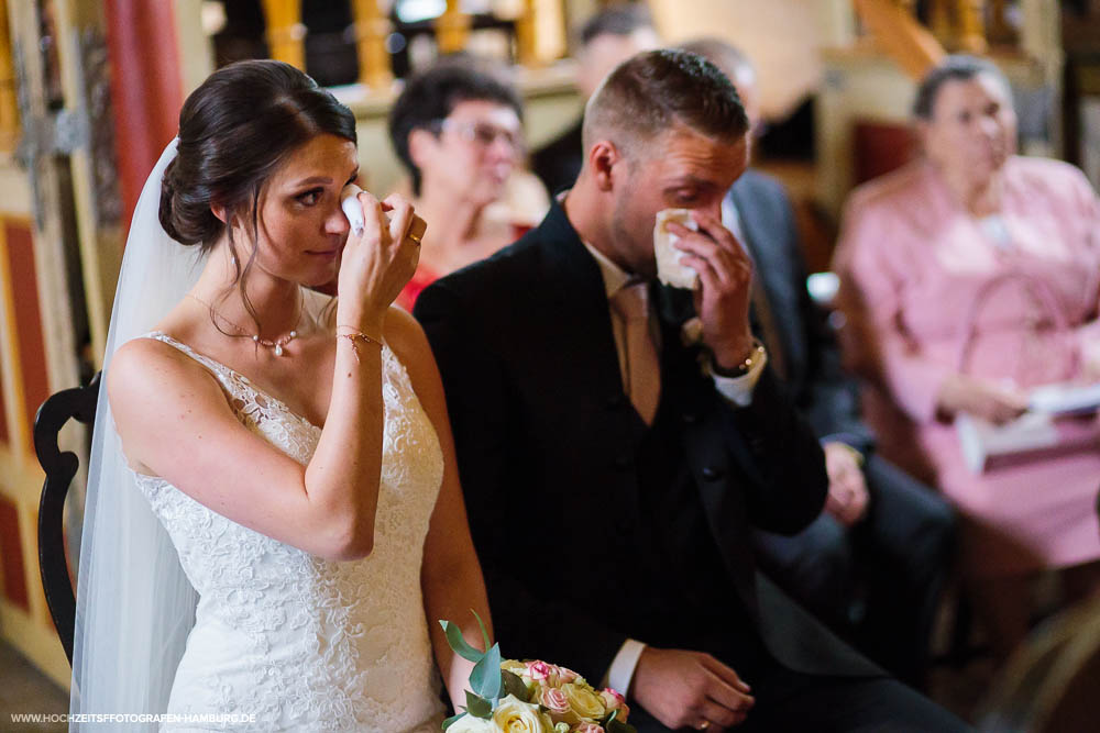 Hochzeit von Alex und Lidia, kirchchliche Trauung in der St.-Jürgen-Kapelle in Itzehoe / Vitaly Nosov & Nikita Kret - Hochzeitsfotograf Hamburg