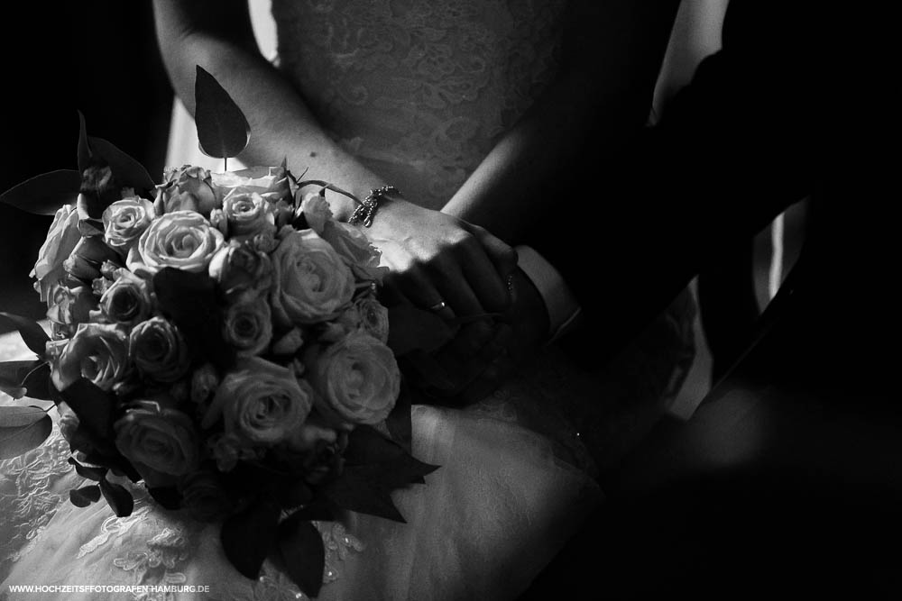 Hochzeit von Alex und Lidia, kirchchliche Trauung in der St.-Jürgen-Kapelle in Itzehoe / Vitaly Nosov & Nikita Kret - Hochzeitsfotograf Hamburg