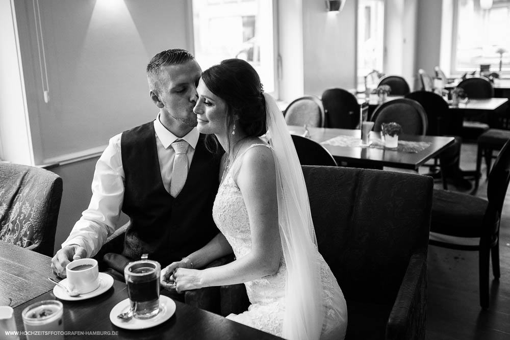 Hochzeit von Alex und Lidia in Itzehoe, Brautpaarshooting - Braupaarportraits / Vitaly Nosov & Nikita Kret - Hochzeitsfotograf Hamburg