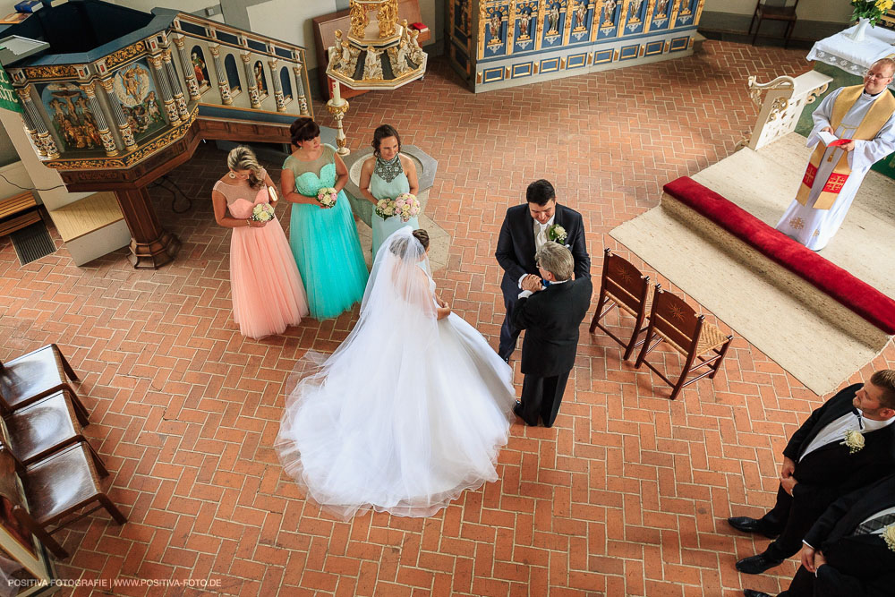 Hochzeit von Jan und Andrea in Grand Elyse Hamburg: Hochzeitsfotos und Hochzeitsclip - Vitaly Nosov & Nikita Kret / Positiva Fotografie