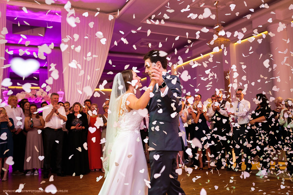 Hochzeit von Kristina und Hannes, Hochzeitsfeier in Le Royal in Hamburg / Vitaly Nosov & Nikita Kret - Hochzeitsfotografie