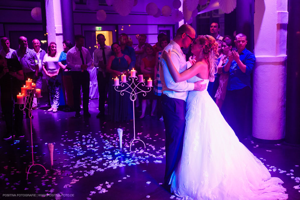 Hochzeit von Maria und Ingwio in Lübeck: Hochzeitsreportage und Brautpaarportraits - Hochzeitsfotografen Vitaly Nosov & Nikita Kret / Positiva Fotografie