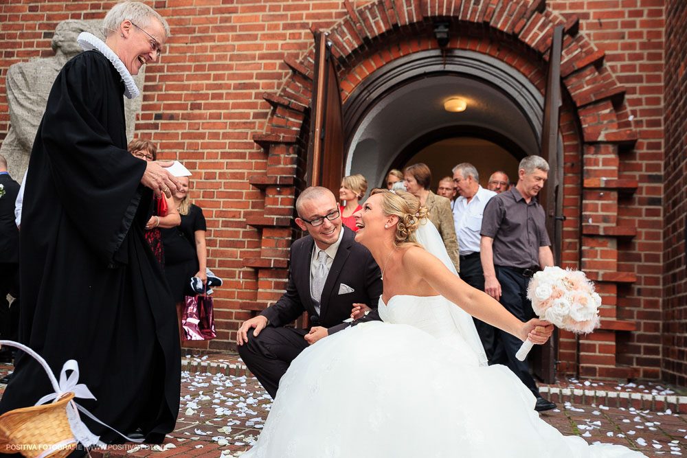 Hochzeit von Maria und Ingwio in Lübeck: Hochzeitsreportage und Brautpaarportraits - Hochzeitsfotografen Vitaly Nosov & Nikita Kret / Positiva Fotografie