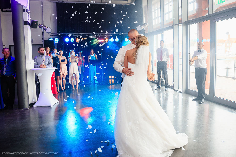 Hochzeit von Maria und Ingwio in Lübeck: Hochzeitsreportage und Brautpaarportraits - Hochzeitsfotografen Vitaly Nosov & Nikita Kret / Positiva Fotografie