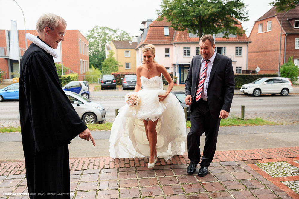 Hochzeit von Maria und Ingwio in Lübeck: Hochzeitsreportage und Brautpaarportraits - Hochzeitsfotografen Vitaly Nosov & Nikita Kret / Positiva Fotografie