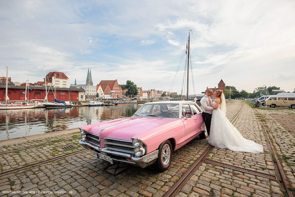 Hochzeit von Maria und Ingwio in Lübeck: Hochzeitsreportage und Brautpaarportraits - Hochzeitsfotografen Vitaly Nosov & Nikita Kret / Positiva Fotografie