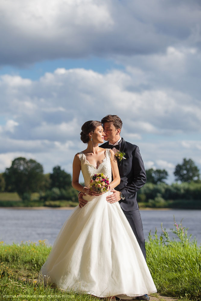 Hochzeit von Aliya & Mathias im Zollenspieker Fährhaus an der Elbe in Hamburg / Vitaly Nosov & Nikita Kret - Hochzeitsfotograf