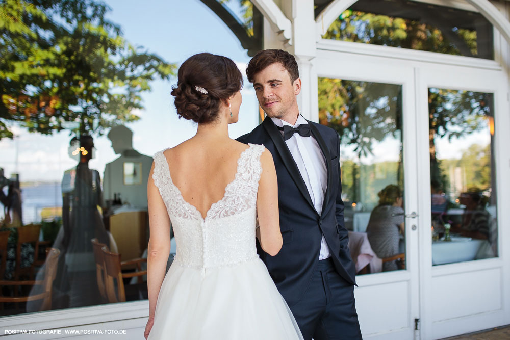 Hochzeit von Aliya & Mathias im Zollenspieker Fährhaus an der Elbe in Hamburg / Vitaly Nosov & Nikita Kret - Hochzeitsfotograf