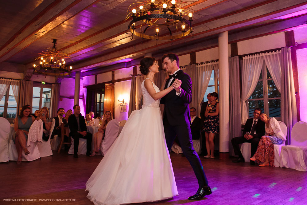 Hochzeit von Aliya & Mathias im Zollenspieker Fährhaus an der Elbe in Hamburg / Vitaly Nosov & Nikita Kret - Hochzeitsfotograf