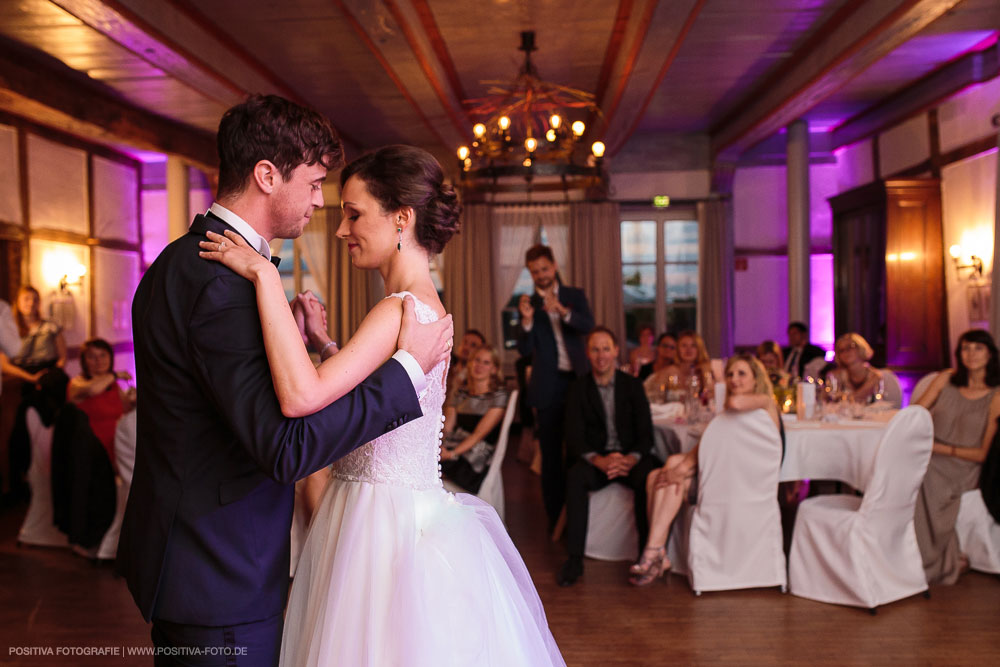 Hochzeit von Aliya & Mathias im Zollenspieker Fährhaus an der Elbe in Hamburg / Vitaly Nosov & Nikita Kret - Hochzeitsfotograf