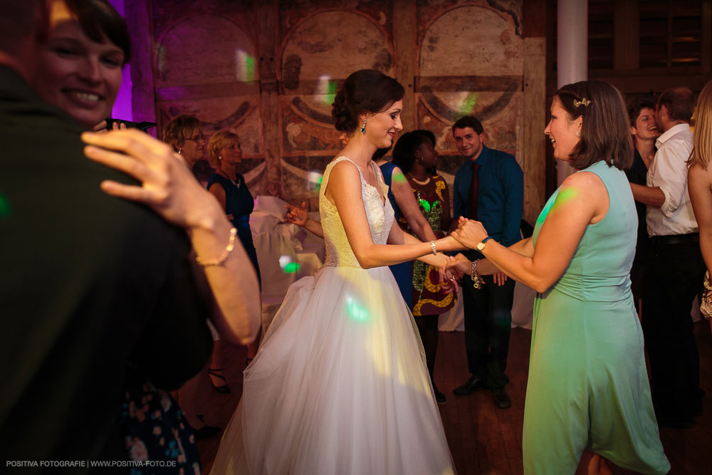 Hochzeit von Aliya & Mathias im Zollenspieker Fährhaus an der Elbe in Hamburg / Vitaly Nosov & Nikita Kret - Hochzeitsfotograf