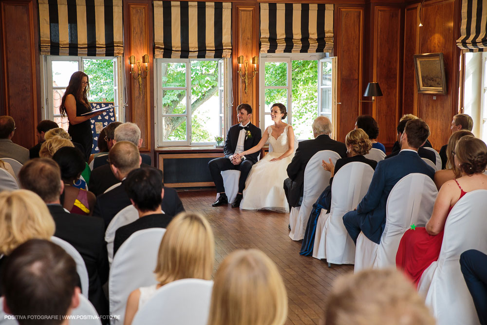 Hochzeit von Aliya & Mathias im Zollenspieker Fährhaus an der Elbe in Hamburg / Vitaly Nosov & Nikita Kret - Hochzeitsfotograf