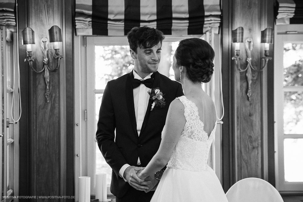 Hochzeit von Aliya & Mathias im Zollenspieker Fährhaus an der Elbe in Hamburg / Vitaly Nosov & Nikita Kret - Hochzeitsfotograf