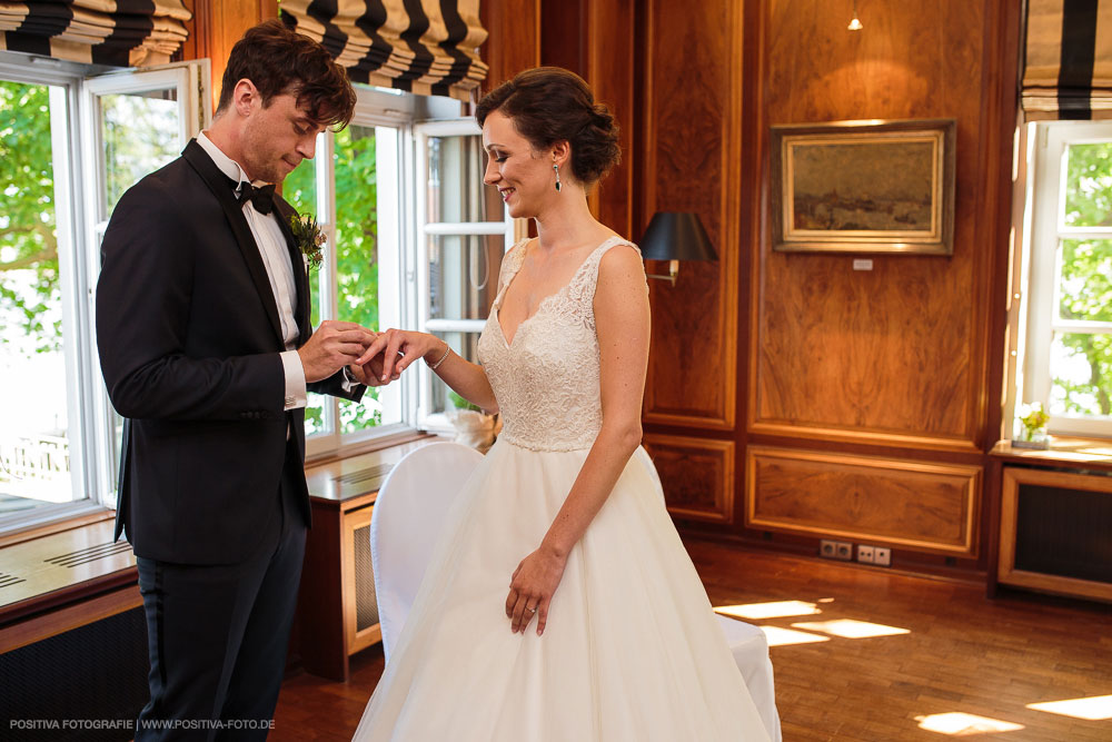 Hochzeit von Aliya & Mathias im Zollenspieker Fährhaus an der Elbe in Hamburg / Vitaly Nosov & Nikita Kret - Hochzeitsfotograf