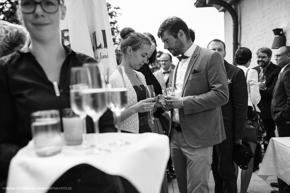 Hochzeit von Aliya & Mathias im Zollenspieker Fährhaus an der Elbe in Hamburg / Vitaly Nosov & Nikita Kret - Hochzeitsfotograf