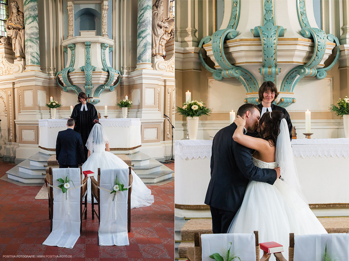 Standesamlische Trauung, Fotoshooting, Hochzeit im Reinbeker Schloss. Hochzeitsfotografen - Fotografen Vitaly Nosov und Nikita Kret / Positiva Fotografie Hamburg