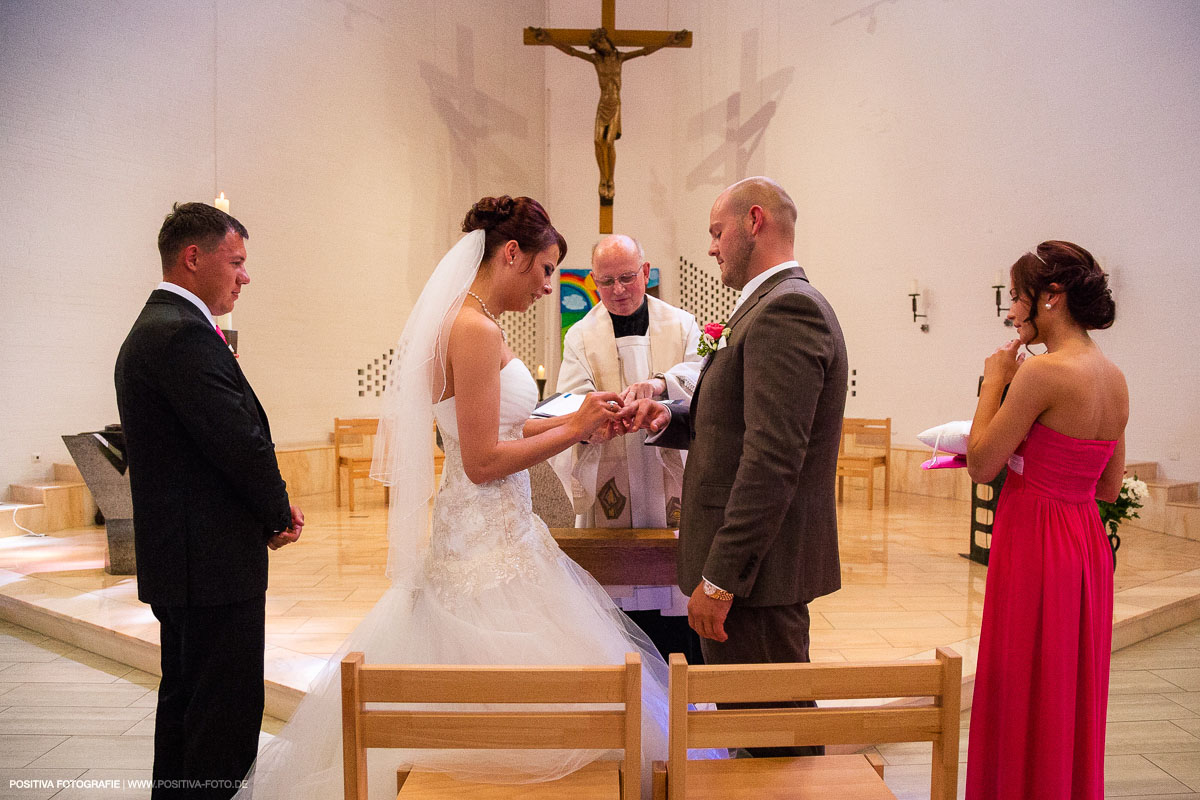 Hochzeit von Olga und Wladimir in Rendsburg in Schleswig-Holstein. Hochzeitsfotografen - Fotografen Vitaly Nosov und Nikita Kret / Positiva Fotografie