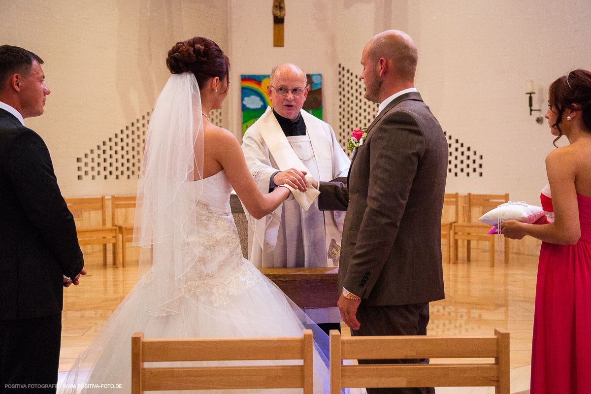 Hochzeit von Olga und Wladimir in Rendsburg in Schleswig-Holstein. Hochzeitsfotografen - Fotografen Vitaly Nosov und Nikita Kret / Positiva Fotografie