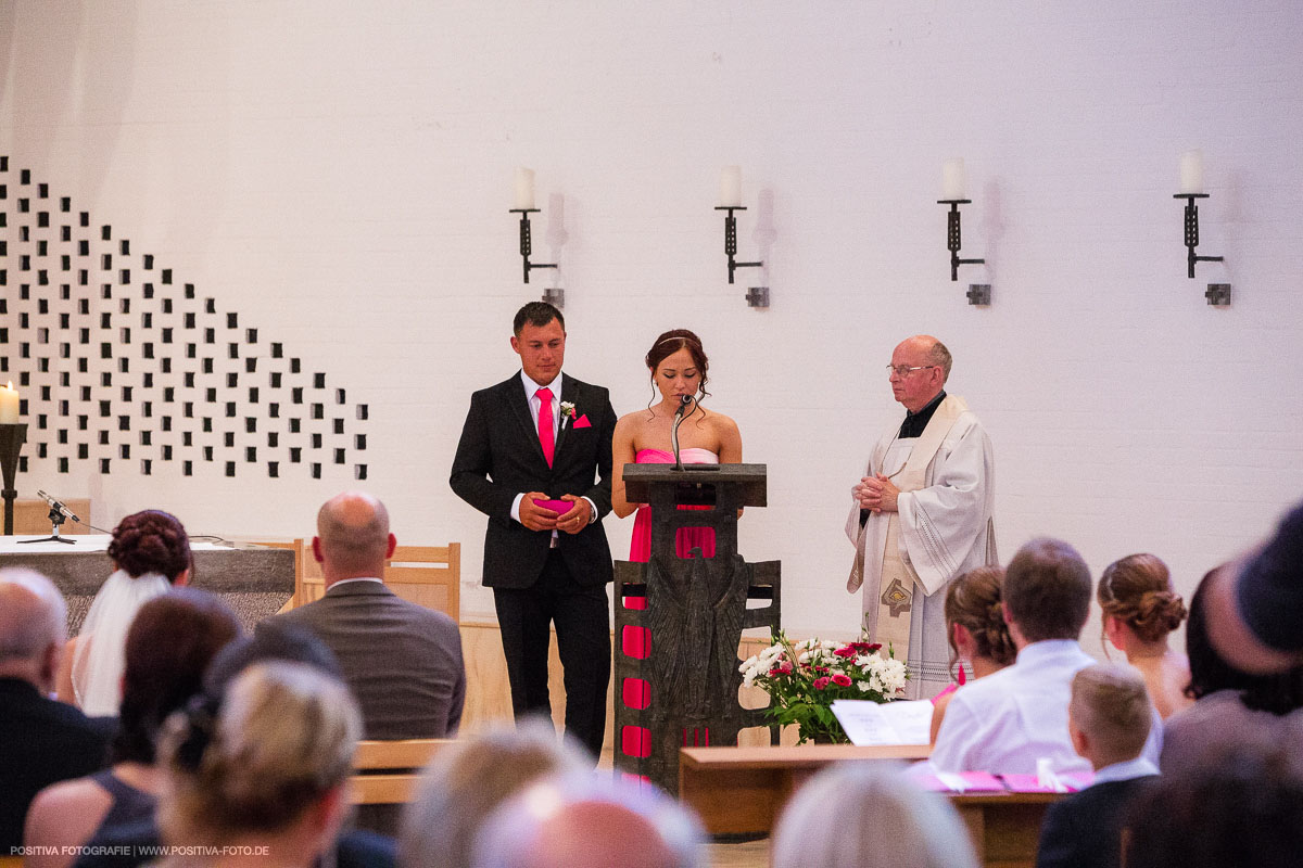 Hochzeit von Olga und Wladimir in Rendsburg in Schleswig-Holstein. Hochzeitsfotografen - Fotografen Vitaly Nosov und Nikita Kret / Positiva Fotografie