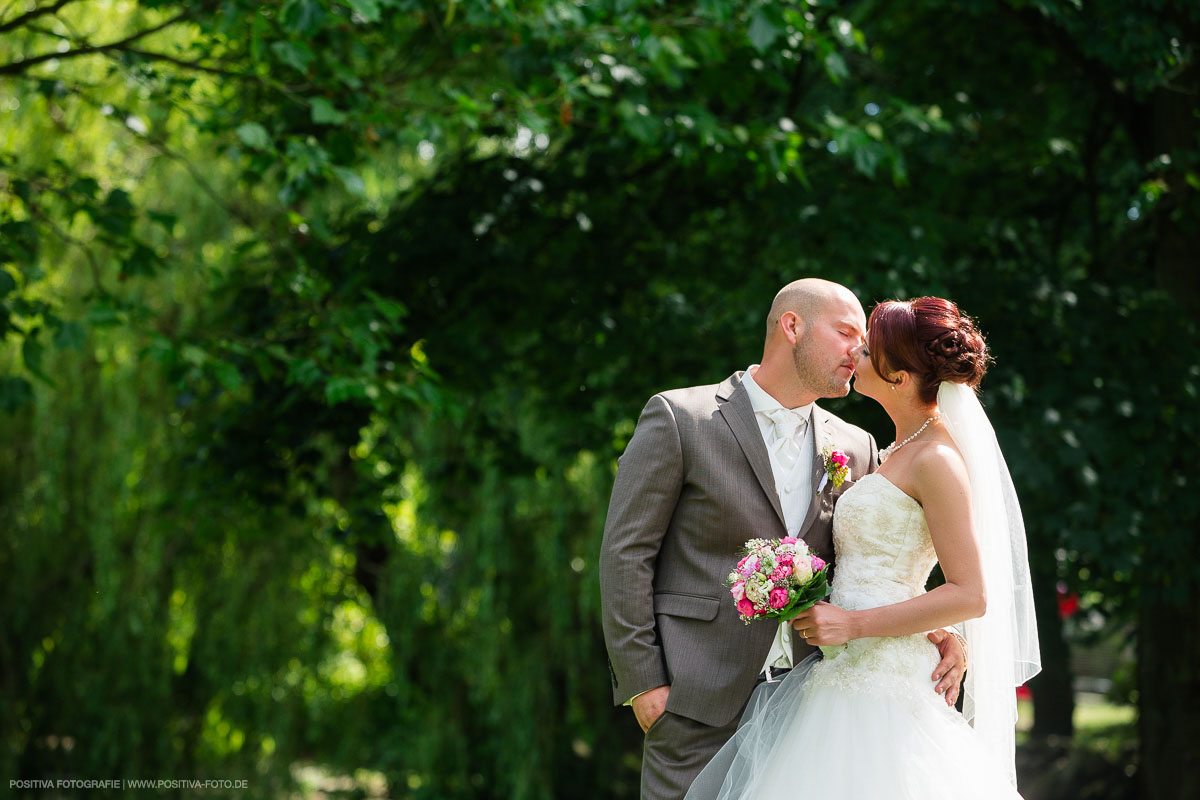 Hochzeit von Olga und Wladimir in Rendsburg in Schleswig-Holstein. Hochzeitsfotografen - Fotografen Vitaly Nosov und Nikita Kret / Positiva Fotografie