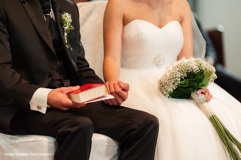 Hochzeit in Schleswig-Holstein. Kirchliche Trauung. Hochzeitsfotograf aus Hamburg Vitaly Nosov und Nikita Kret