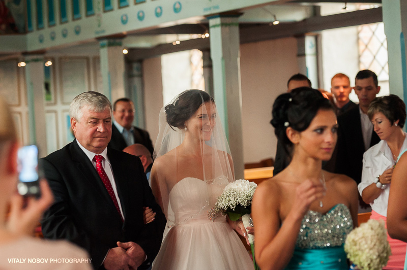 Hochzeit in Schleswig-Holstein. Kirchliche Trauung. Hochzeitsfotograf aus Hamburg Vitaly Nosov und Nikita Kret