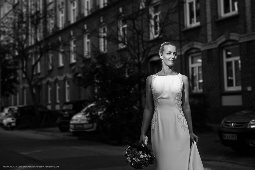 Hochzeit von Boris und Natalie, Getting Ready der Braut in Hamburg / Vitaly Nosov & Nikita Kret - Hochzeitsfotografie